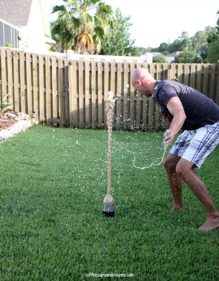 Classic Diet Coke and Mentos Geyser Experiment