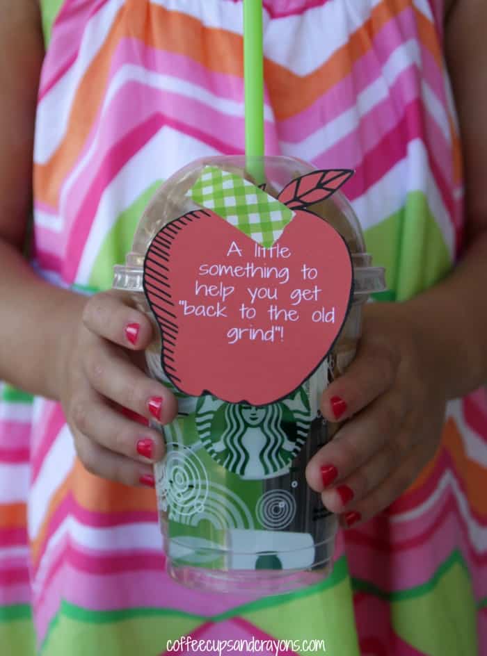 Back to School Teacher Gift! Free printable coffee gift tags for aan easy teacher gift!