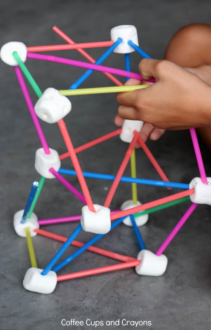 Hands On STEM Activity for Kids! Marshmallow engineering is so much fun!