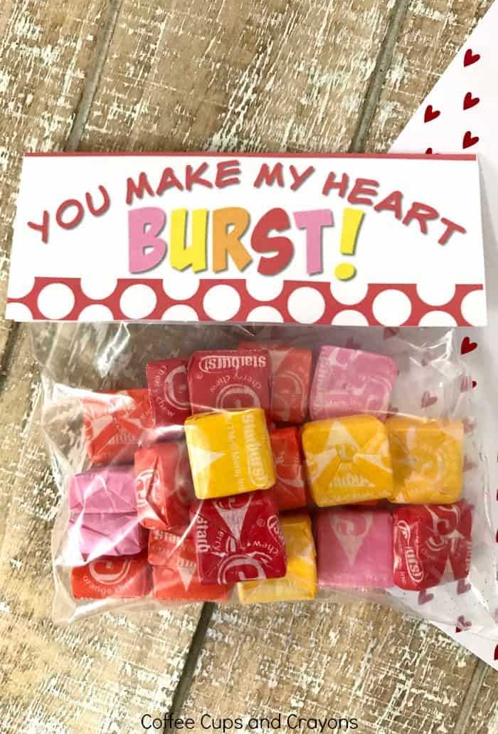 Free printable Starburst candy valentines! So easy and cute!